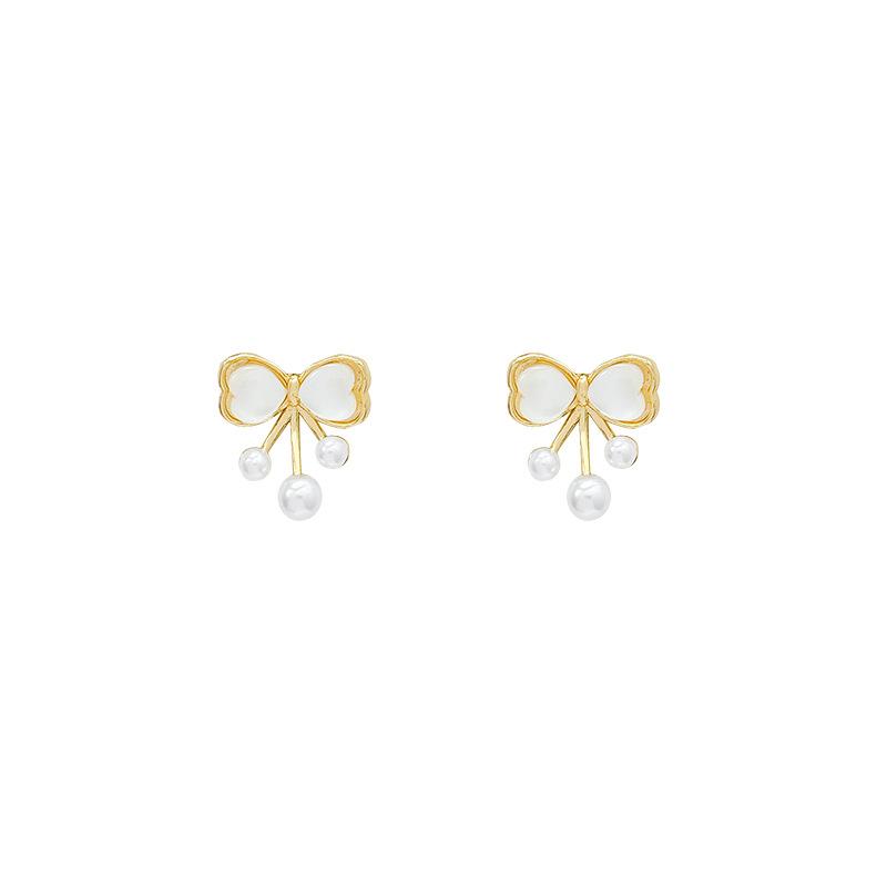 Sweet temperament opal butterfly stud earrings female small fresh super fairy pearl earrings Internet celebrity ears