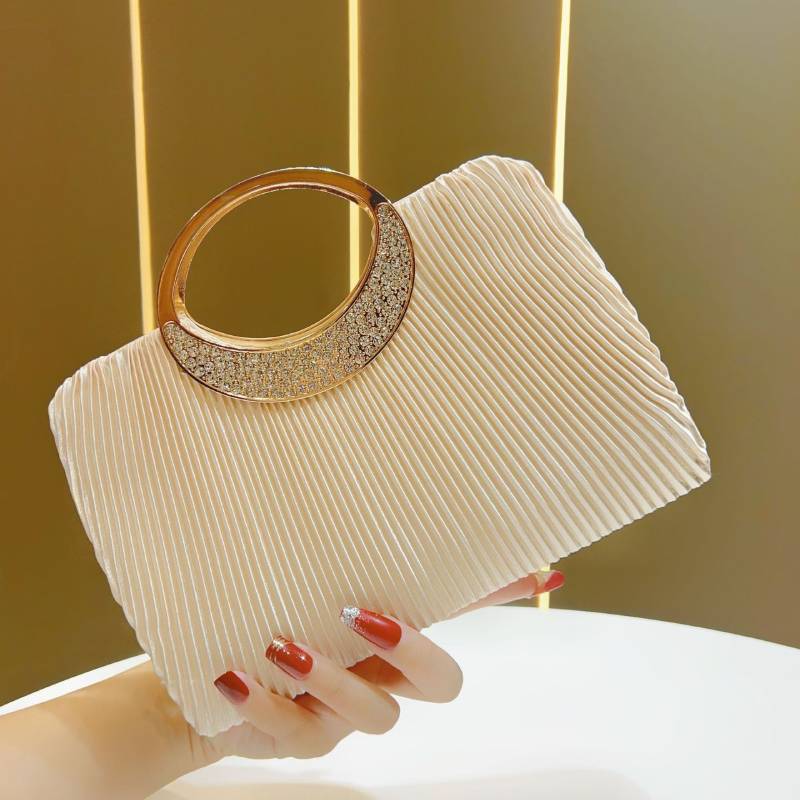 Elegant Evening Clutch Bag With Pleated Design For Formal Events