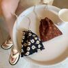1Pcs Women Drawstring Bags Cosmetic Bag Cute Printed Draw String Bags Makeup Bag Clutch Purse Large Capacity Coin Purse