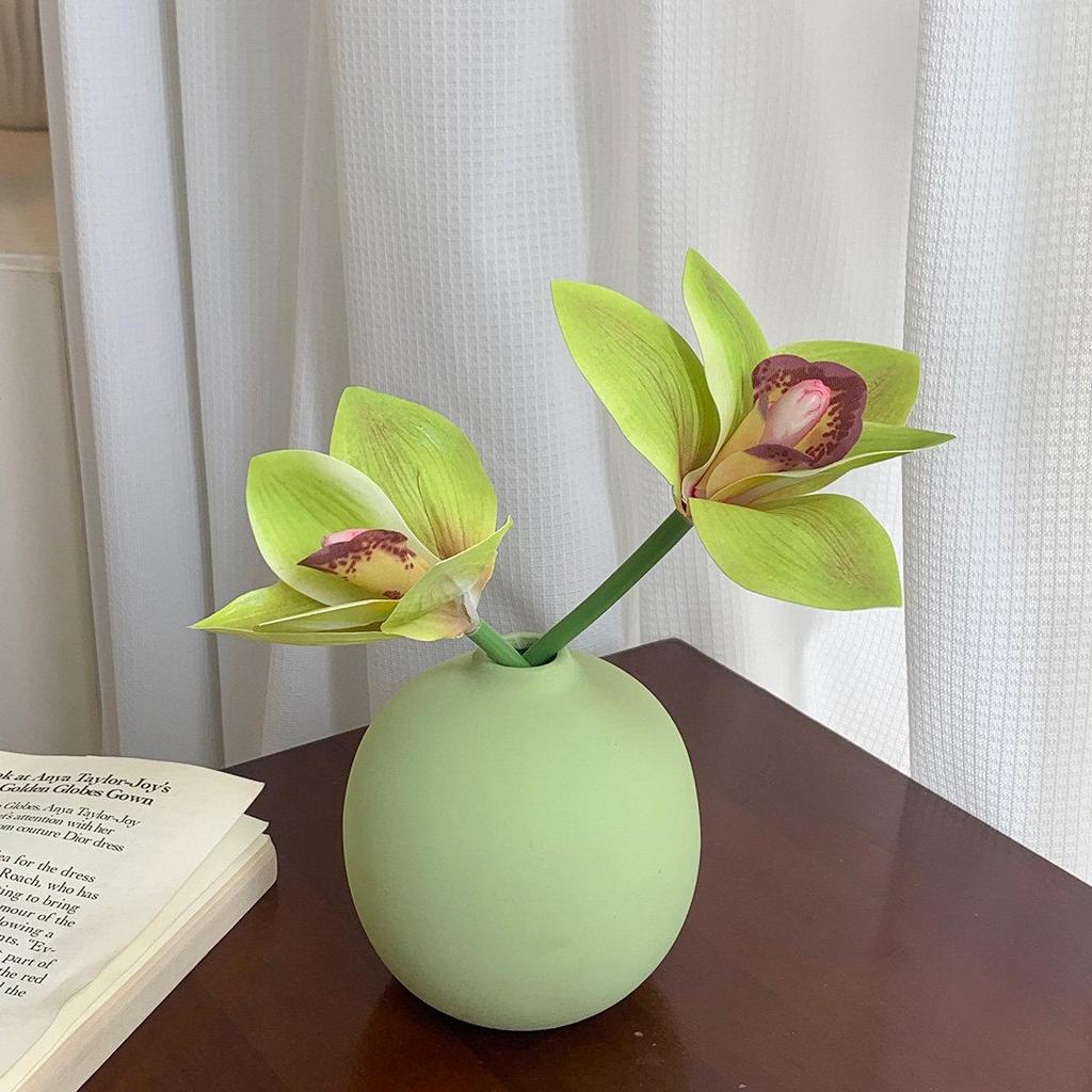 Phalaenopsis Fake Flower Photo Frame: Wind Simulation Floral Arrangement for Living Room or Entrance Decor.