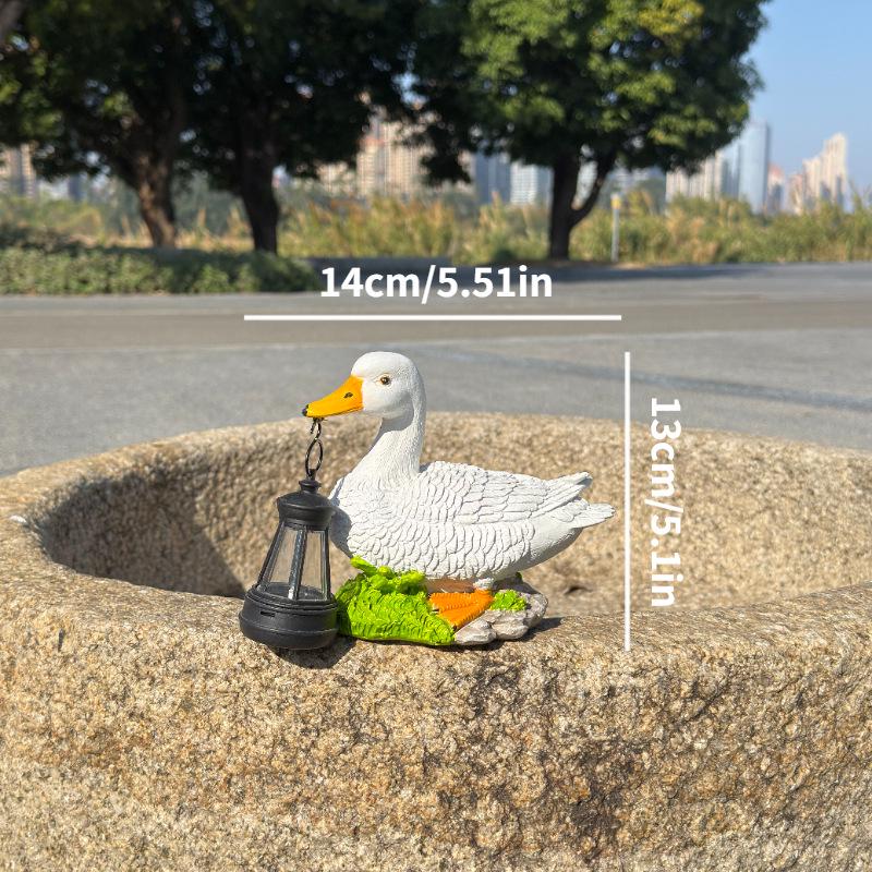 American Animal Resin Duck Solar Lamp for Outdoor Garden Decor