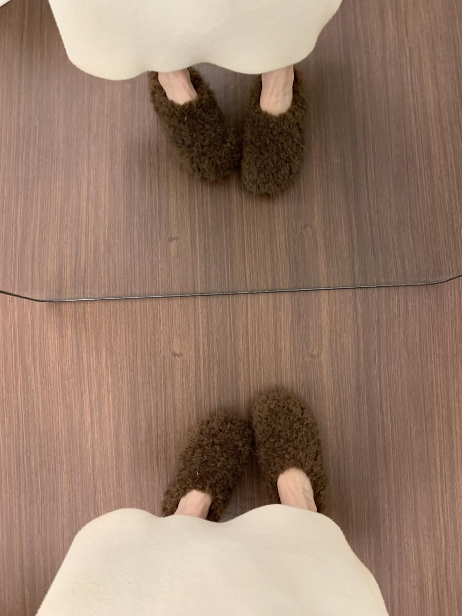 

French thick-soled fluffy shoes for women wearing lazy people with one pedal, fairy autumn and winter velvet warm cotton shoes 40 темно-коричневого кольору