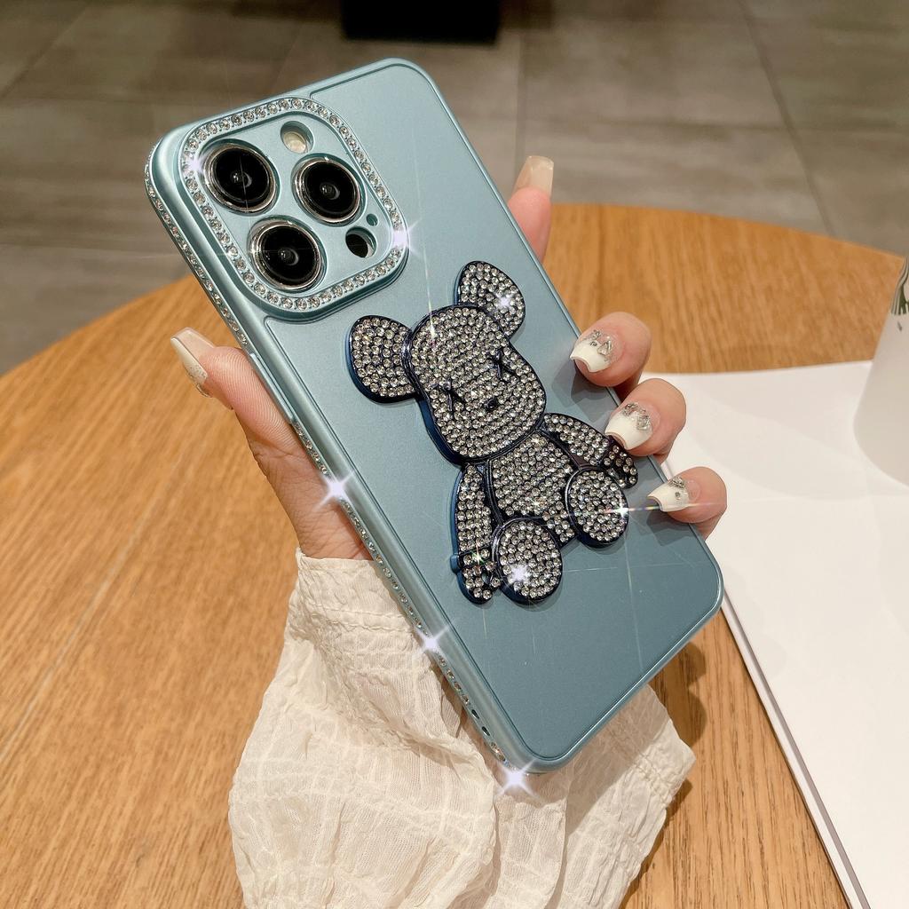 Rhinestone oil injection bear mobile phone case is suitable for Apple 16PROMAX diamond 15 anti-drop 14PRO fine hole 11/12