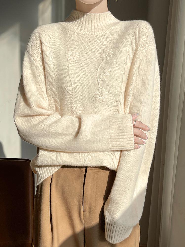 Women's Pure Wool Semi-High Neck Jacquard Pullover Sweater - Thickened, Loose Fit