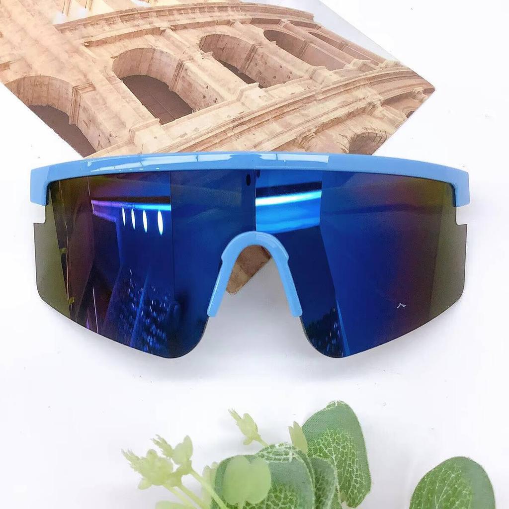 2026 New Children's Sunglasses Fashion Cycling Sports Glasses Sunscreen and Windproof Children's Outdoor Cycling Goggles