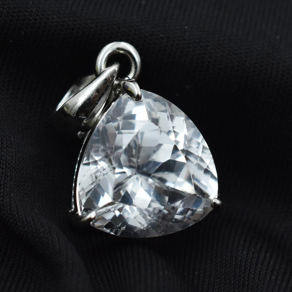 Pendant 28.65 Ct Sterling Silver CERTIFIED Natural Trillion Cut White Sapphire AR-3641-Sa