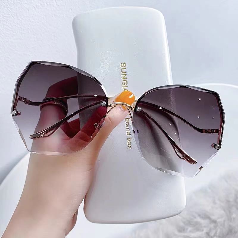

New Borderless Trimming Sunglasses Women S Brand Designer Metal Sun Glasses Women Outdoor Travel Eyewear Uv400 As shown in the figu