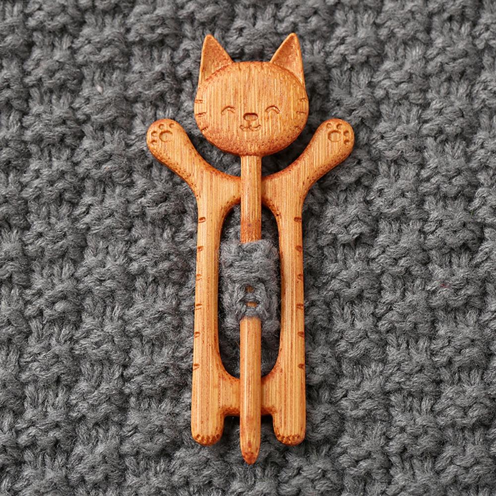 Umbrella Dancing Piggy Wooden Brooch Bunny Kitty Scarf Buckle Cute Animal Sweater Pin  Sweater