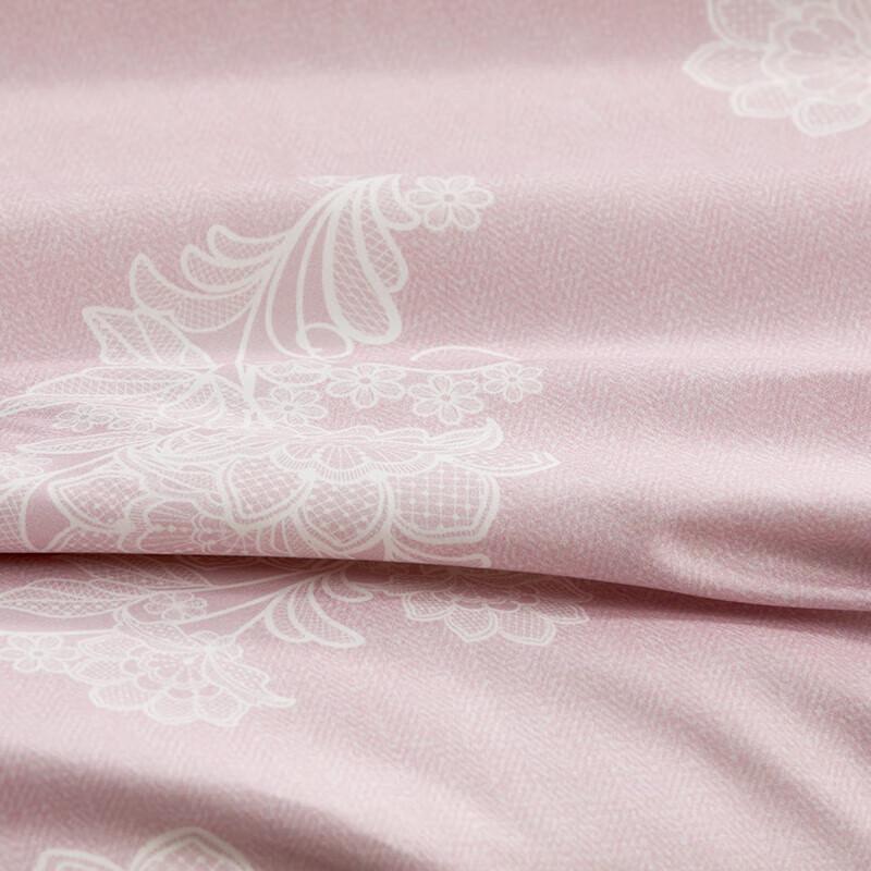 Mercury Home Textiles Elegant Quilt