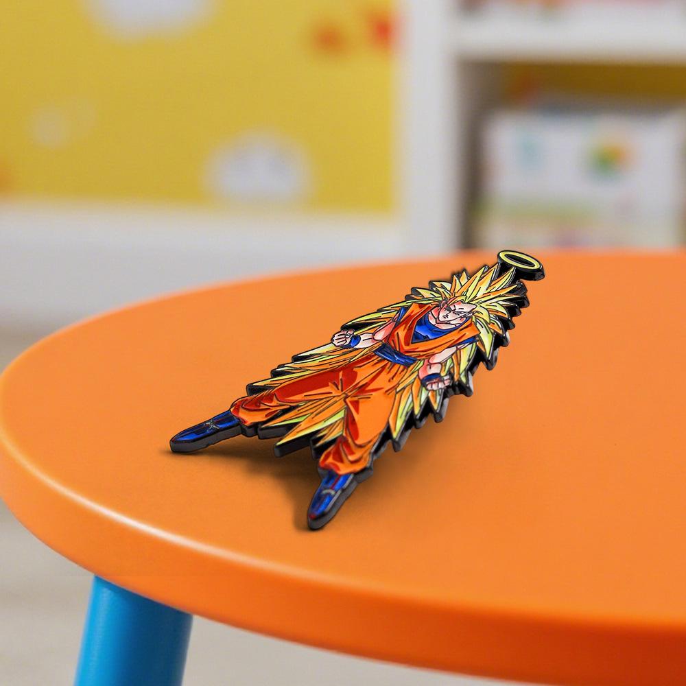 Klassischer Anime-Anstecker aus Emaille – Geschenkidee für Cartoon-Fans