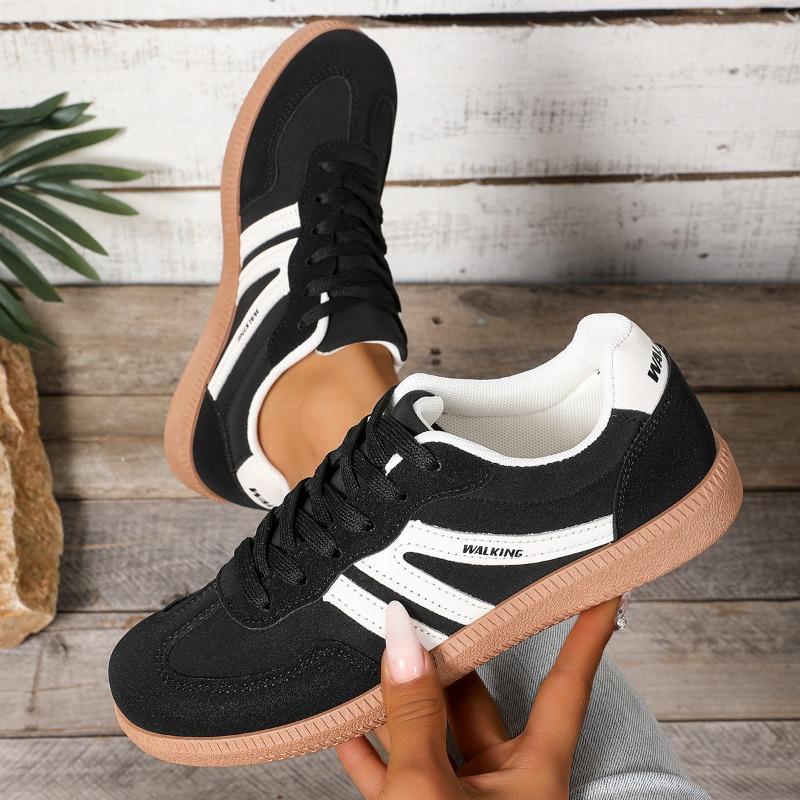 New Flat Lightweight Sports Shoes and Retro Lace-up Casual Shoes From De Xun Shoes for Women