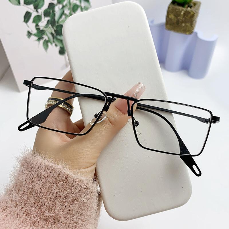 Vintage Metal Frame Square Sunglasses Women Men Rectangle Sun Glasses Female Eyewear Oculos De Sol for Male Female Eyeglasses
