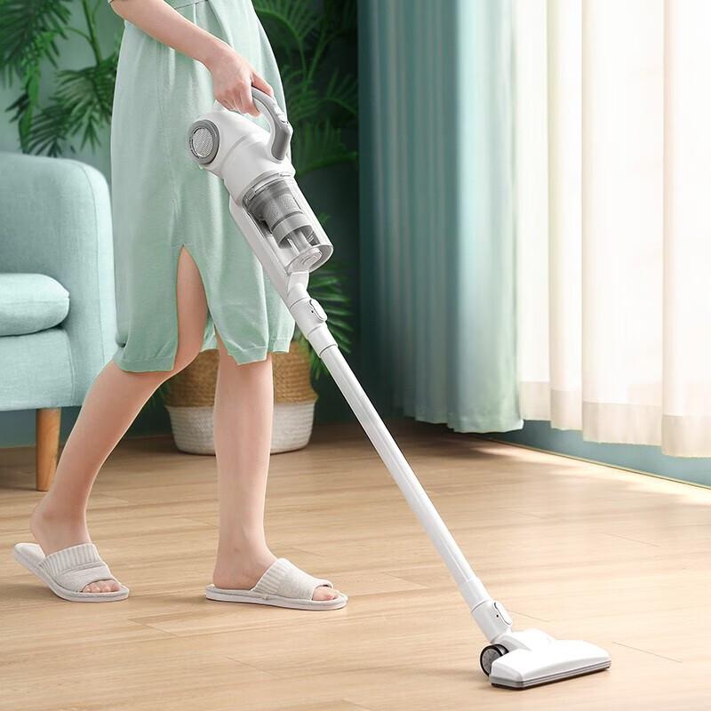 Midea Wired Handheld Vacuum Cleaner CN plug (adapter included)