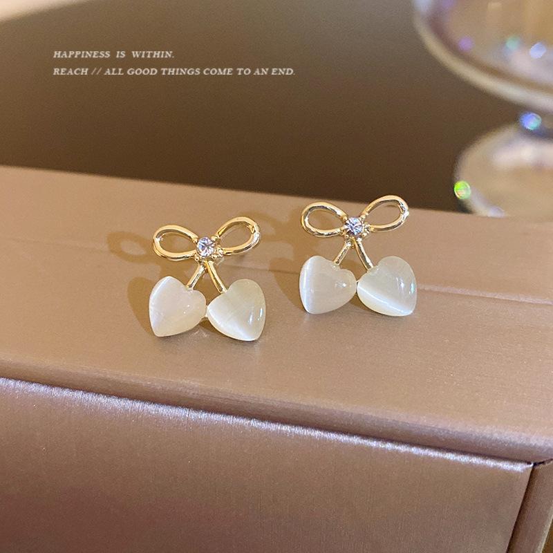 S925 Silver Needle Sweet Versatile Unique Imitation Pearl Bow Stud Earrings Trendy Niche Design Sense Premium Earrings