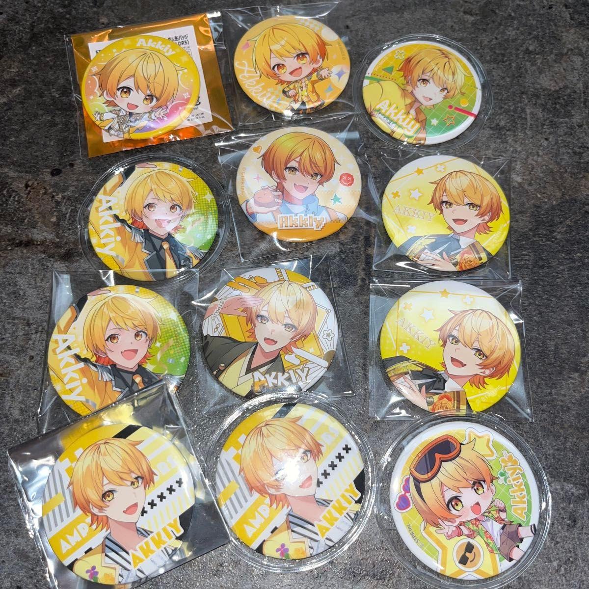Used AMPTAKxCOLORS Akki-san can badge