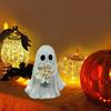 Halloweenská figurka ducha Malá pryskyřičná soška ducha držícího květinu Roztomilá halloweenská stolní dekorace na verandu, do interiéru a exteriéru