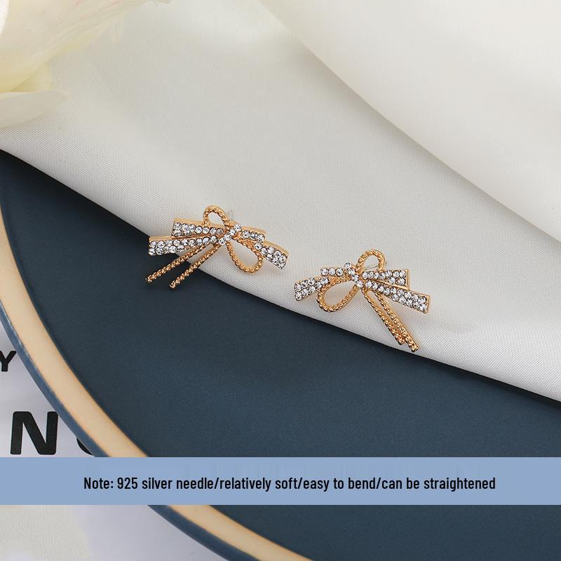 S925 Silver Needle Pearl Stud Earrings for Women