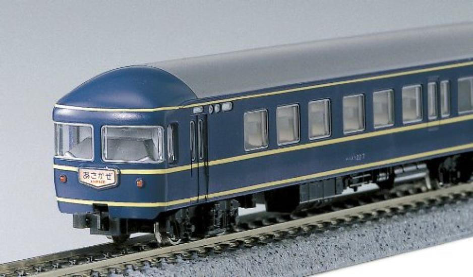 KATO N Gauge 20 Series Basic Set Railway Model Passenger Cars 7-Car 10-366