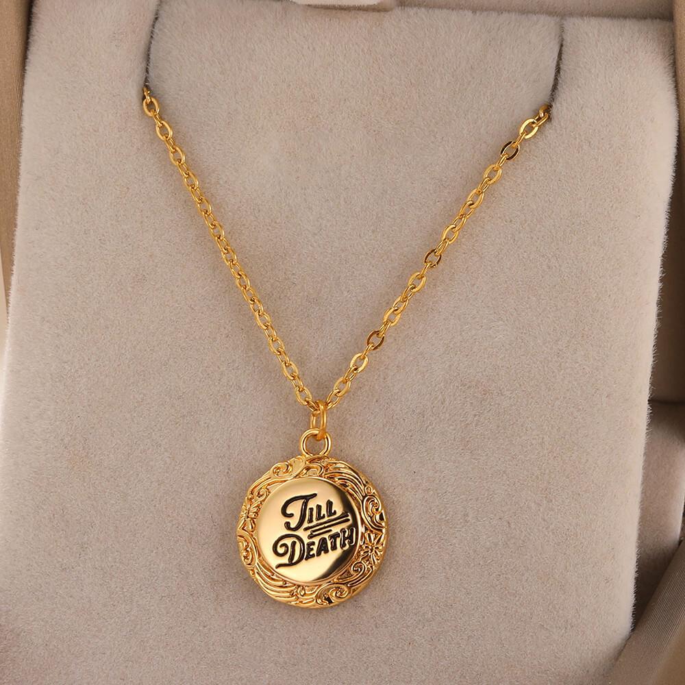 European-American Fashion Heart Necklace: Trendy Scorpion Clavicle Chain for Everyday Wear