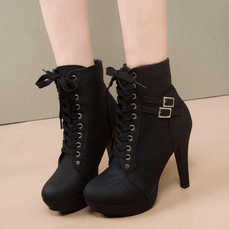 2025 Autumn/Winter Women's Versatile Stiletto Ankle Boots - Slimming Retro High Heel Martin Style