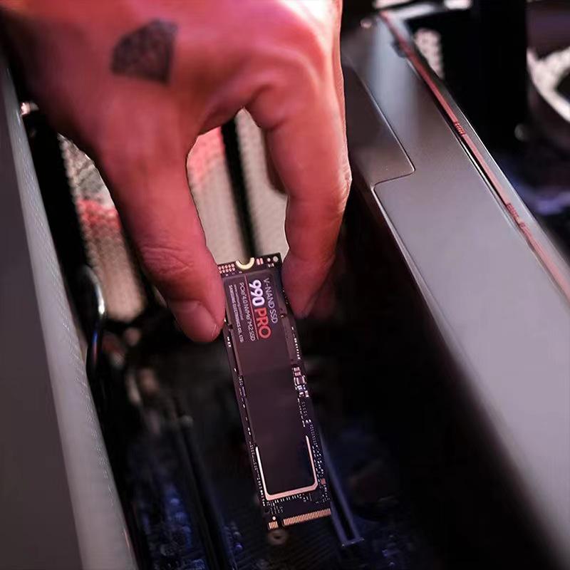 990PRO NVMe M.2 SSD 1TB/2TB: High-Speed Cross-Border Expansion Drive