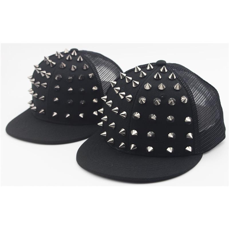 Men and Women's Rivet Flat Hat Punk Rock Hip Hop Stud Baseball Caps Snapback Cap Outdoor Gorras Para Hombres Casquette Homme