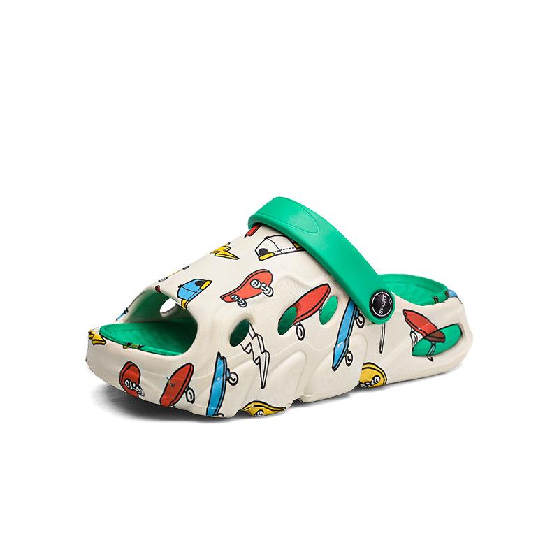 Children's slippers, boys and girls summer non-slip soft-soled sandals, outside wear, stepping on shit feeling two wear, baby thick bottom one-word