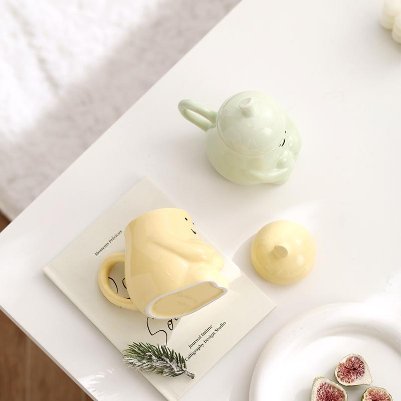 Hug Pear Water Cup Super Cute Ceramic Mug Student Breakfast Milk Cup Oat Cup with Lid