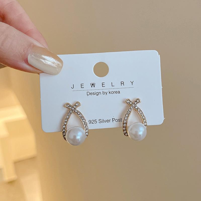 Heart Round Imitation Pearl Butterfly Leaf Tulip Flower Drop Earrings Women Wedding Geometry Jewelry Trend Creative Accessories