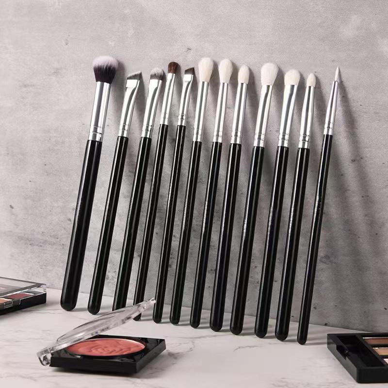 Eye Makeup Brush Set Eyeshadow & Eyebrow Brush Collection Enhance Your Makeup Eye Shadow Brushes regular size чёрный