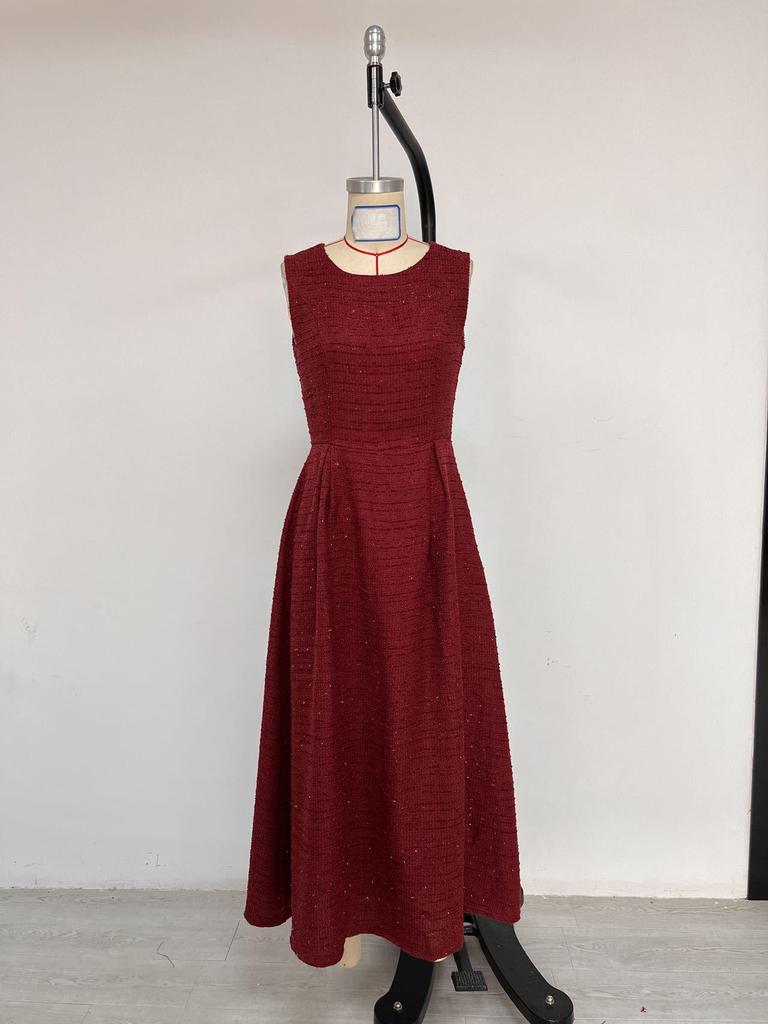 European & American Women's Elegant Solid Color Long Dress - New Fashion, Sophisticated Style.