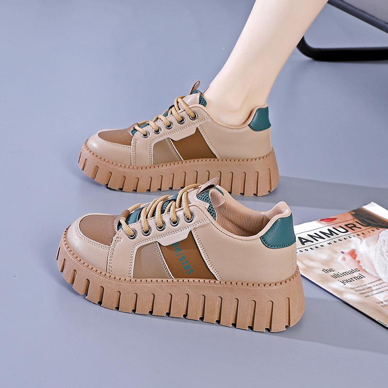 Mote joggesko for kvinner Utendørs snøring Sklisikker skateboardsko Lett Komfortabel Uformell Pustende Gå Flate sportssko for kvinner