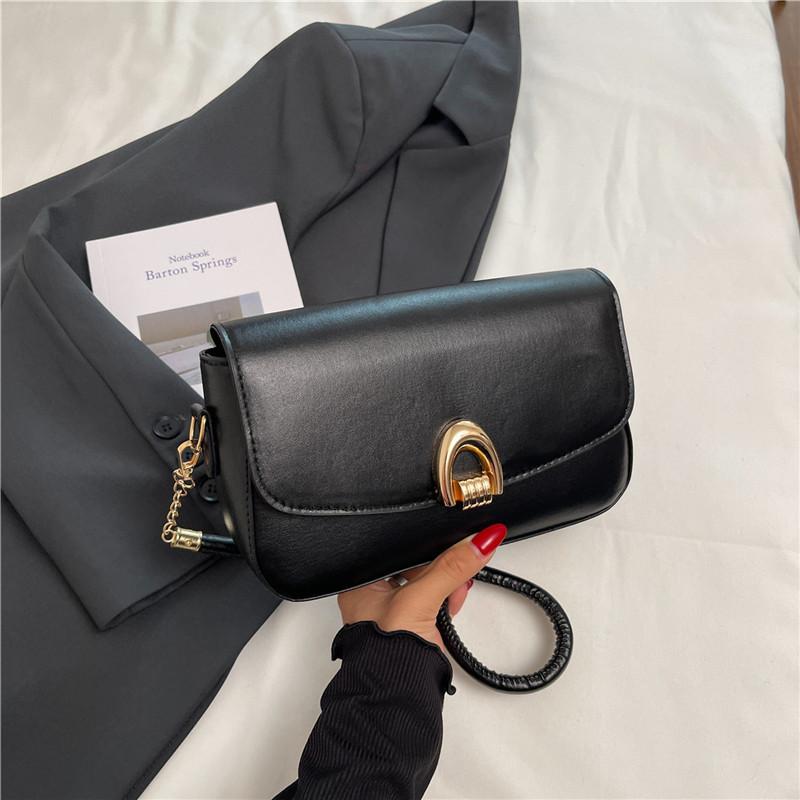 Textured Women's Messenger Bag 2025 New Retro Underarm Shoulder Bag Trendy Fashion Trend Commuter Small Square Bag