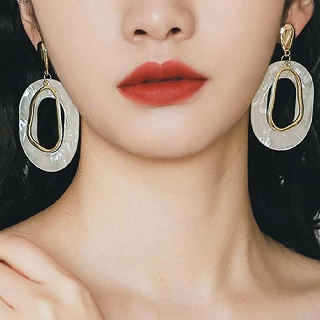 Women's Daily Akali Big Oval Long Earrings