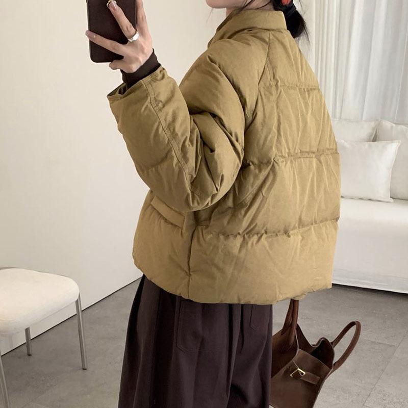 High Fluffy White Duck Down Stand-up Collar Small Down Jacket Women's Winter Fashion Design Sense Thickened Coat Tide