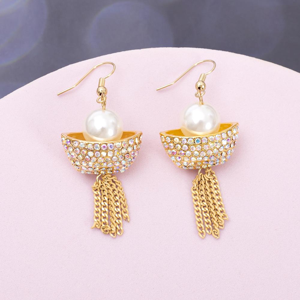Korean Cute 3D Yuanbao Faux Pearl Earrings: Zinc Alloy, Retro Design