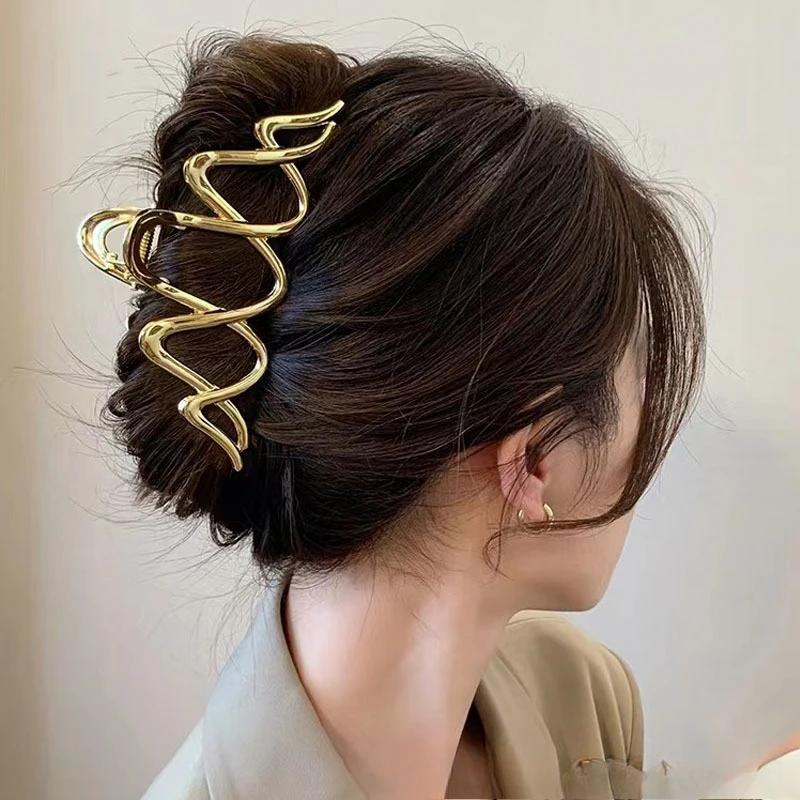 Fashion Wave metal large grab clip simple back hair clip 2025 new light luxury shark clip temperament hair accessory