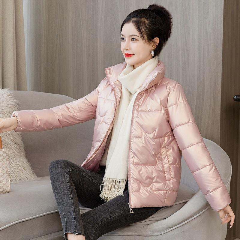 Plus Size 5XL Vinter glanset engangs polstret jakke for kvinner Kort stående kragejakke Koreansk versjon av den tykke dunjakken for kvinner