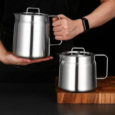 1,5L/2L Rostfri Vattenkokare/Kastrull med Sil i Rostfritt Stål Multifunktionell Gryta Oljefilter Stekkorg Oljeförvaringsburk Gryta Gåvor