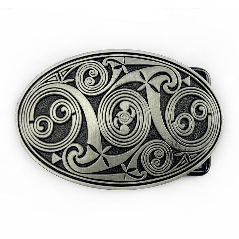 Celtic Knot Oval Buckle - Fashionable Leather Belt Accessory