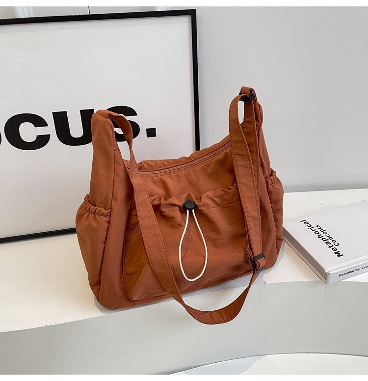 Trendy Solid Color Large Capacity Women's Bag 2025 New Fashion Shoulder Bag High Sense Casual Versatile Tote Bag