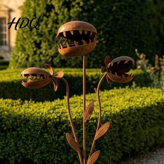 Flower Pot Stake Carnivorous Plant Garden Stake Metal Venus Flytrap Sculpture Rusty
