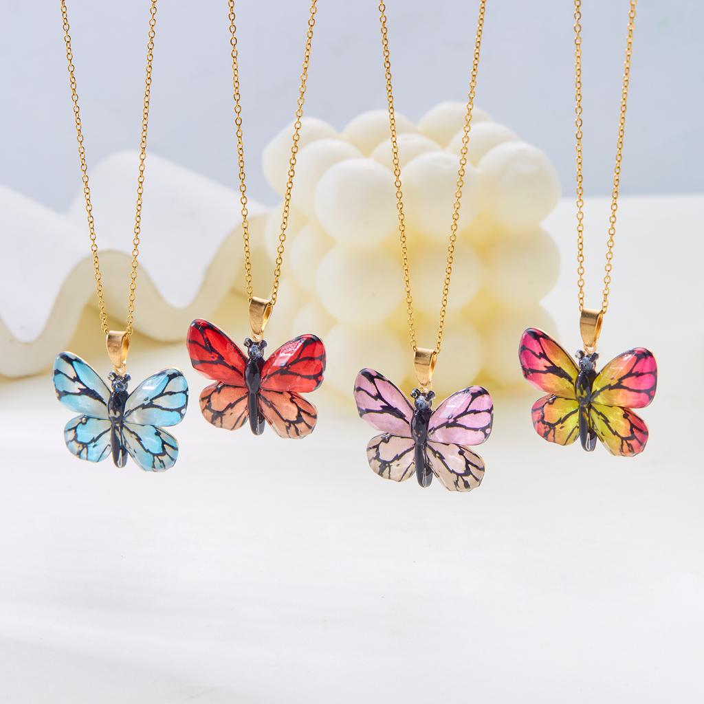Simple Gold Color Stainless Steel Clavicle Necklace for Women Light Luxury Resin Butterfly Pendant Necklace Friendship Jewelry