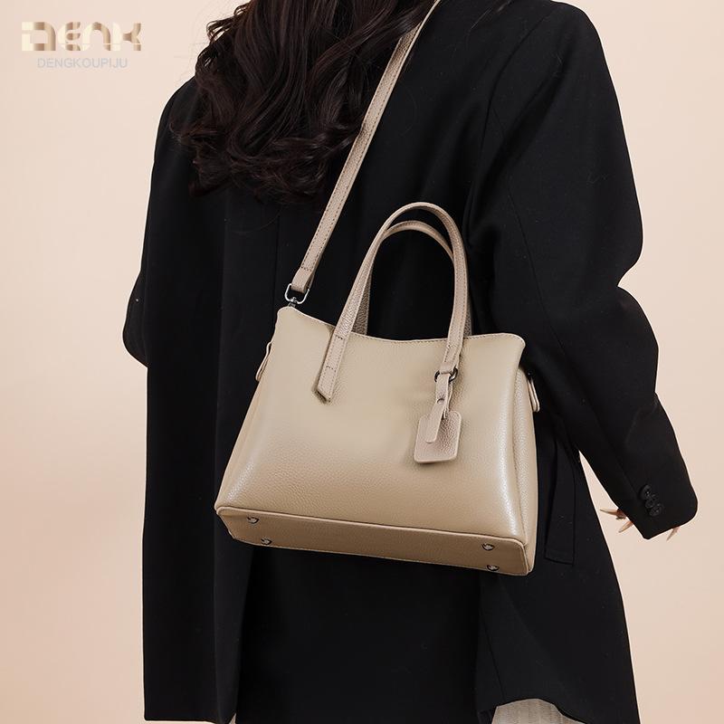 Real cowhide handbag winter new fashion high-end niche one-shoulder messenger bag first-layer cowhide women's bag