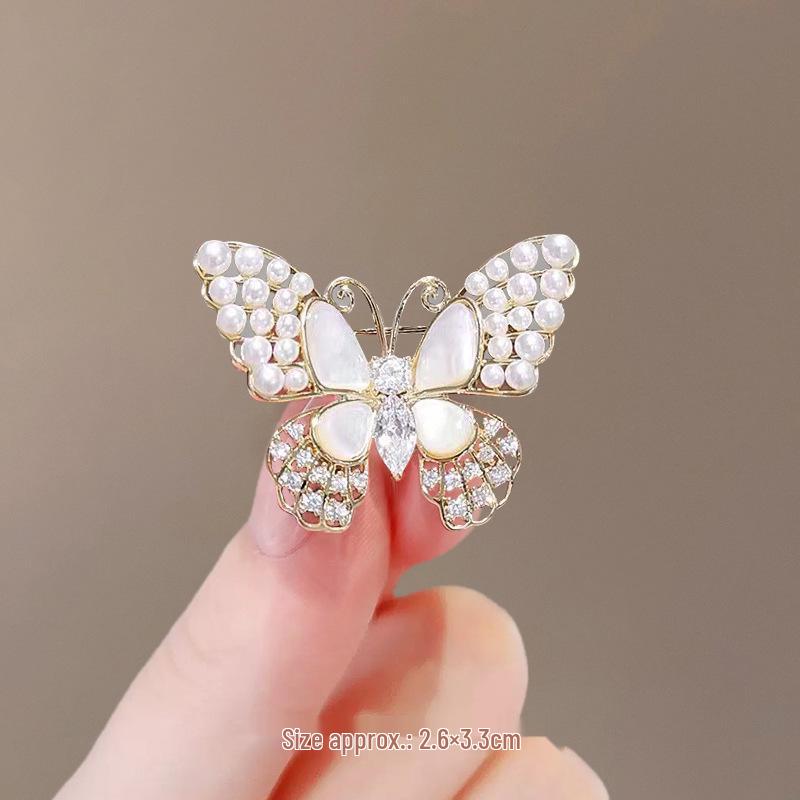 Chic Butterfly Brooch for Women - High-End Fashion Corsage