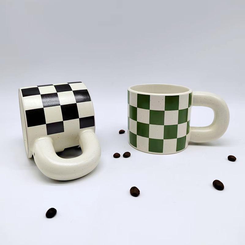 Chubby Handle Black And White Checkerboard Ceramic Retro Coffee Cup Water Cup Korean Cup Style