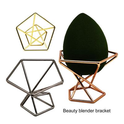 Uchwyt na gąbkę do makijażu Kształt rombu Proces galwanizacji Pusta konstrukcja Stal węglowa Puff Beauty Puff Gąbka Stojak do suszenia Dresser Vanity Accessories