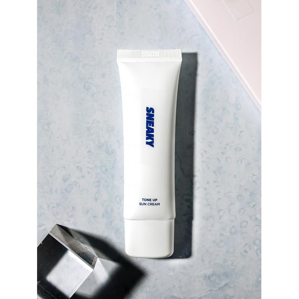 

Солнцезащитный крем Sneaky Tone Up Spf50+ Pa++++ 50 мл