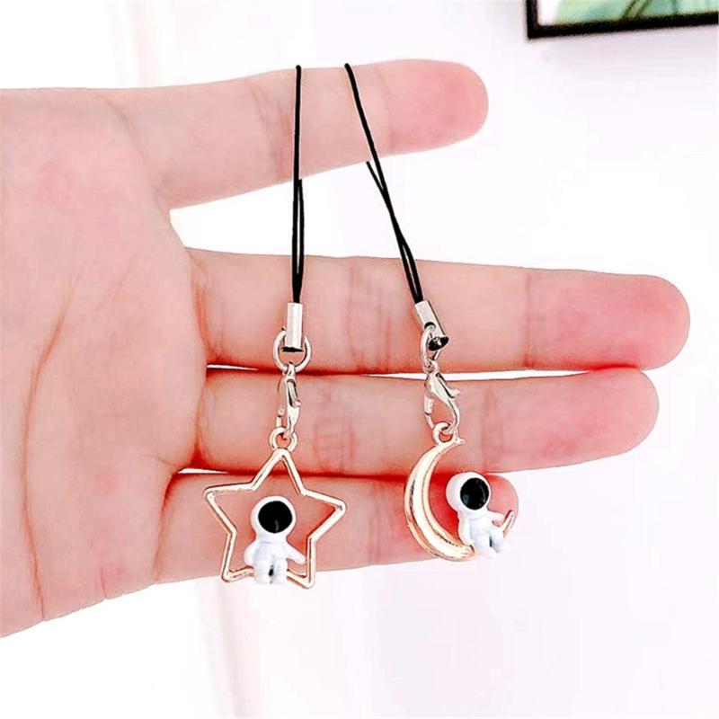 Fashionable Couples Key Rings Moon/Star Astronaut Keychain Stylish Bag Accessory