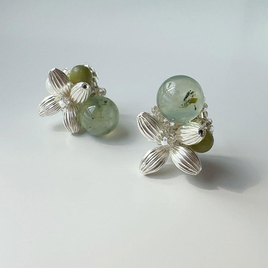 Silver needle rice beads flower pearl stud earrings high sense fashion exquisite design earrings versatile personality temperament earrings women